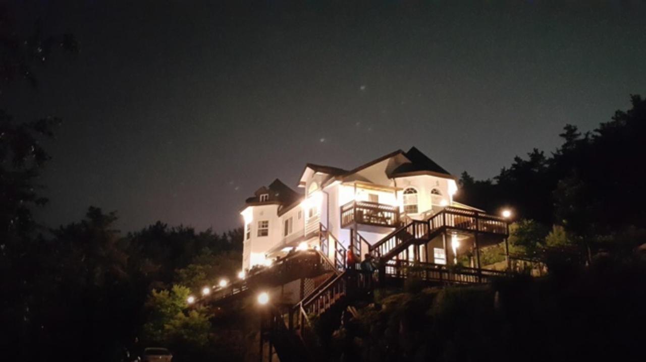 Another World Pension 경주 외부 사진
