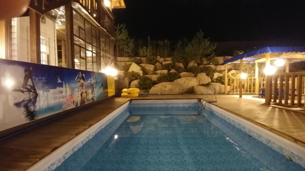 Another World Pension 경주 외부 사진