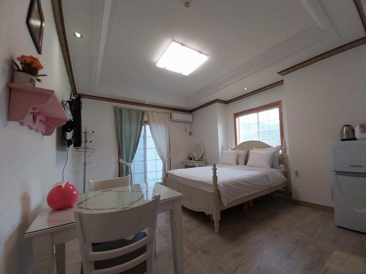 Another World Pension 경주 외부 사진