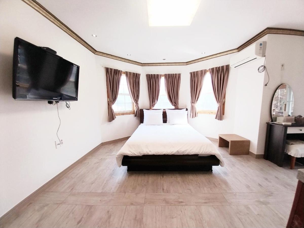 Another World Pension 경주 외부 사진